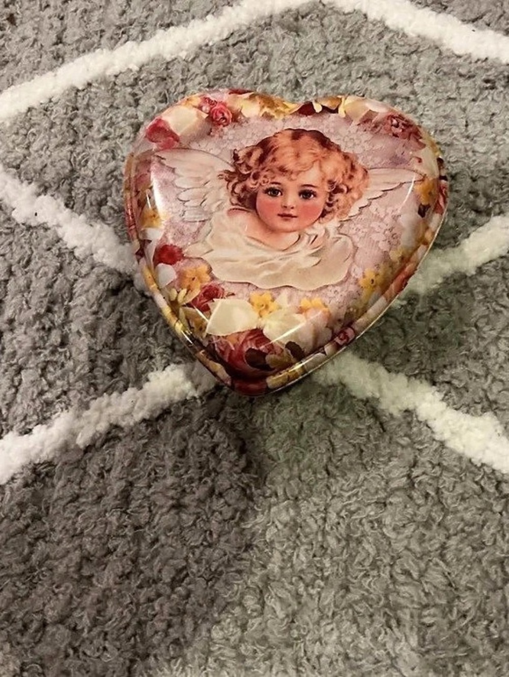 Ullman Co. Heart-Shaped Floral Decor in Pink & Gray